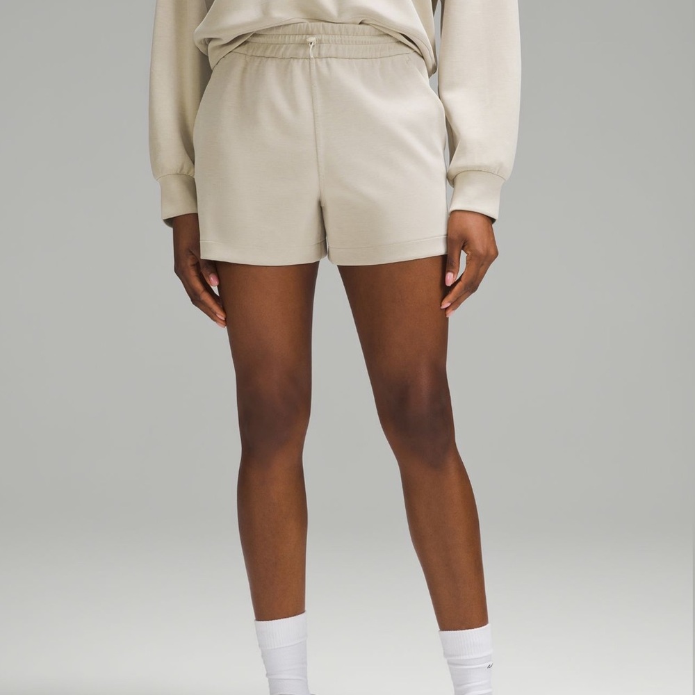 Lululemon Softstreme 4” shorts